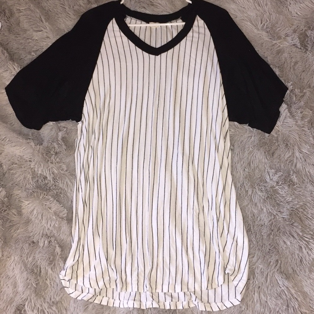 BRANDY MELVILLE STRIPED T SHIRT DRESS - one size